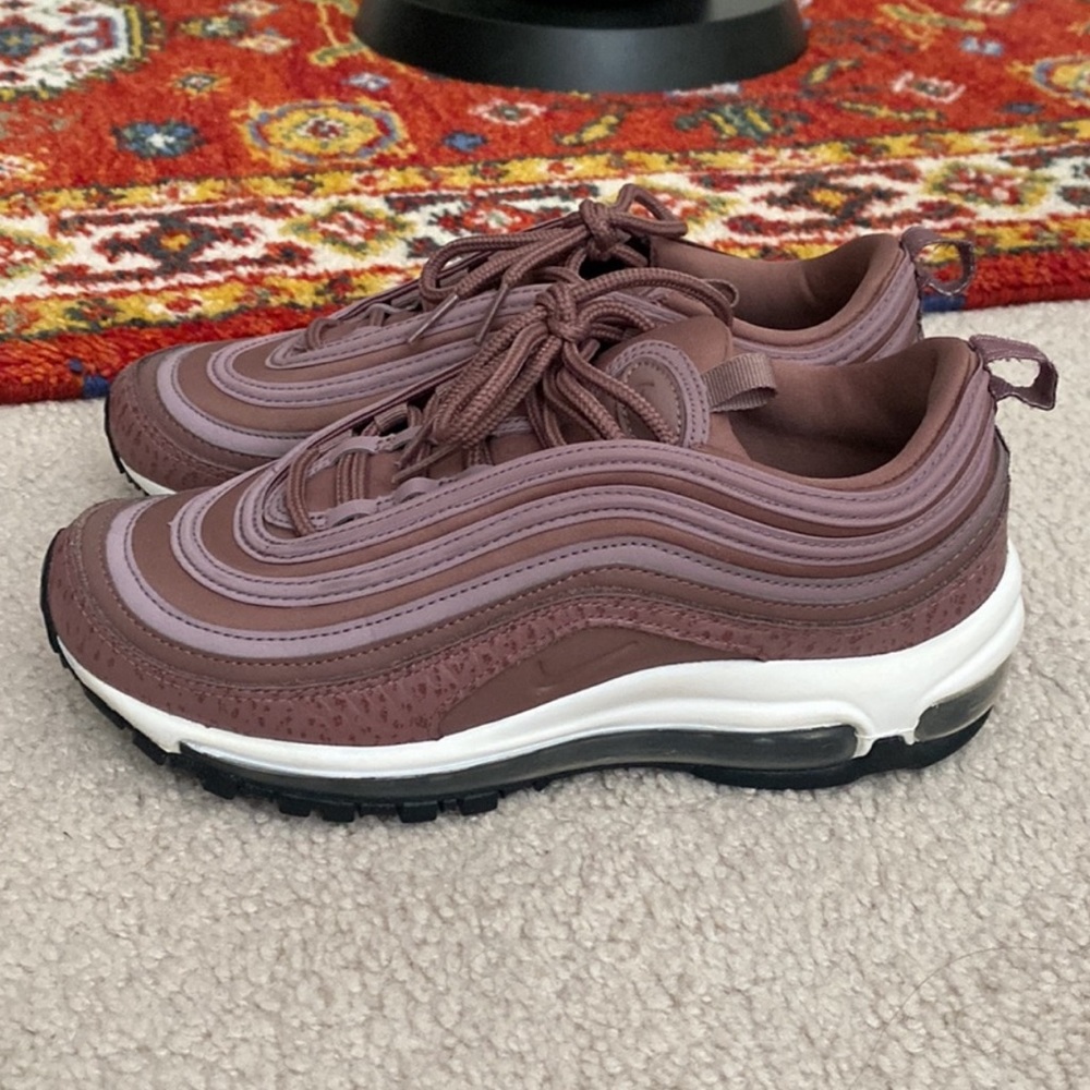 Nike Air Max 97 (Color: Smokey Mauve) - Picture 5 of 12
